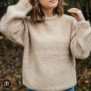 Le Bon Shoppe Envie Swearer in Sand (XS/S)